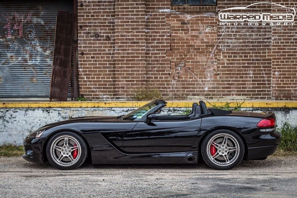 2004 Dodge Viper 3rd Gen - Image 2 of 12