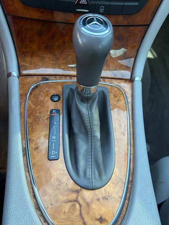 2007 Mercedes-Benz W211 E-Class - Image 12 of 16