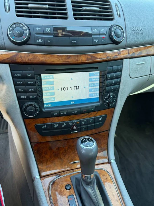 2007 Mercedes-Benz W211 E-Class - Image 11 of 16