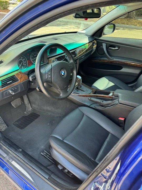 2009 BMW E90 3 Series Sedan - Image 9 of 22