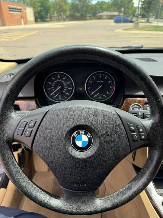 2010 BMW E90 335i Sedan - Image 10 of 19