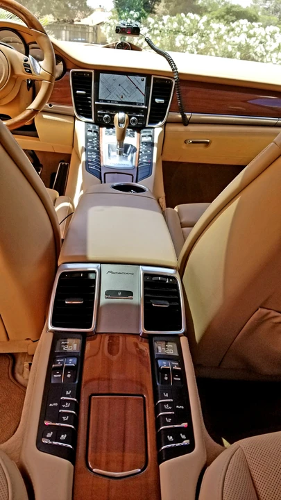 2013 Porsche 970 Panamera GTS - Image 10 of 12