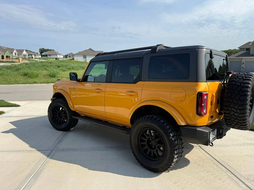 2022 Ford Bronco 6th Gen - Image 4 of 17