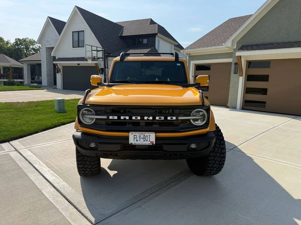 2022 Ford Bronco 6th Gen - Image 6 of 17