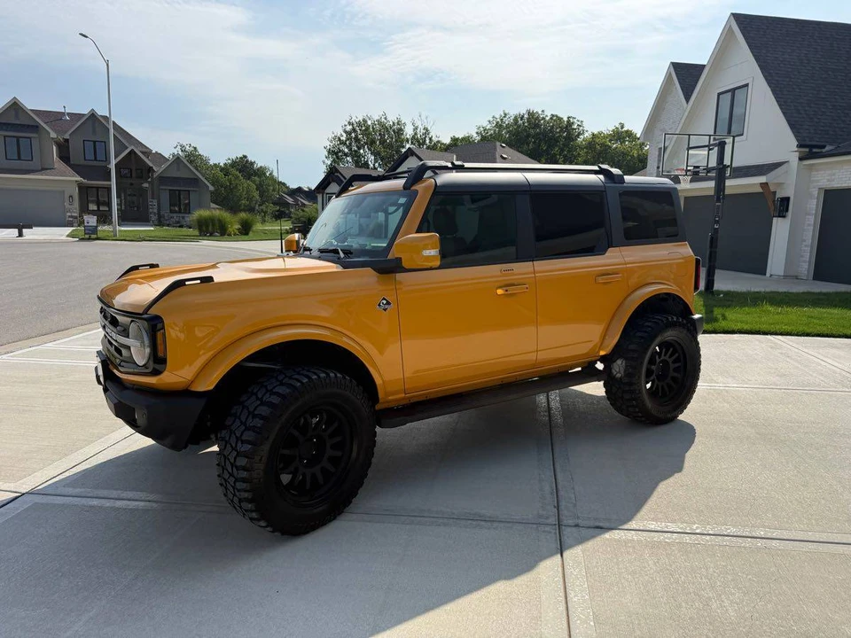 2022 Ford Bronco 6th Gen - Image 5 of 17