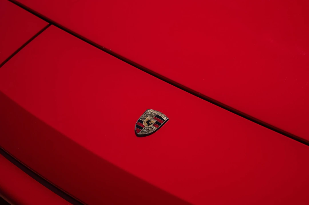 1987 Porsche 944 Turbo - Image 2 of 31
