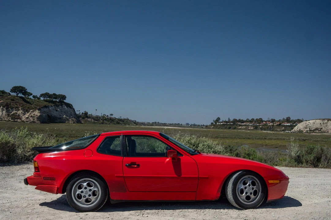 1987 Porsche 944 Turbo - Image 8 of 31