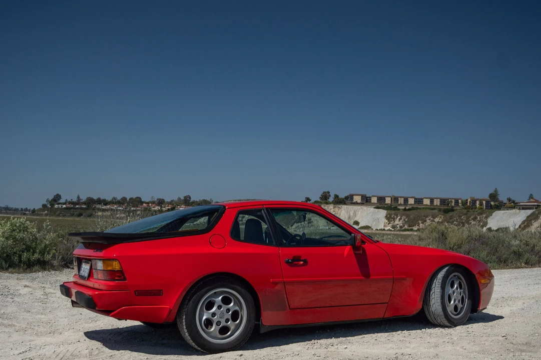 1987 Porsche 944 Turbo - Image 9 of 31