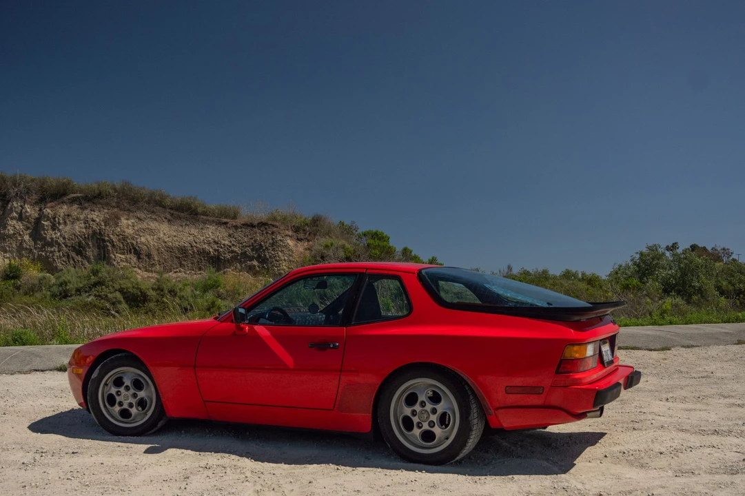 1987 Porsche 944 Turbo - Image 13 of 31
