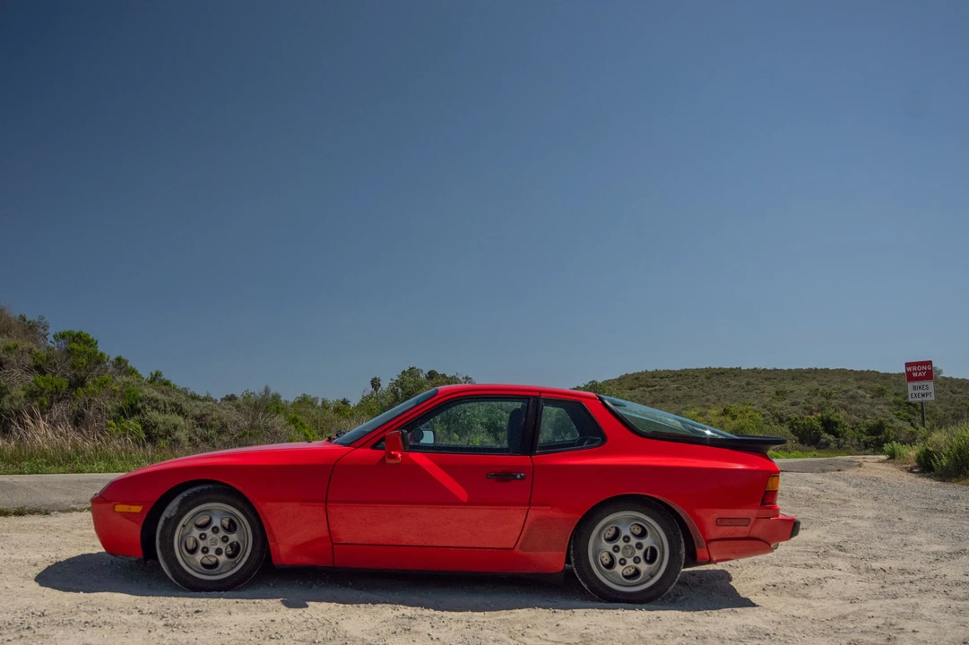 1987 Porsche 944 Turbo - Image 14 of 31
