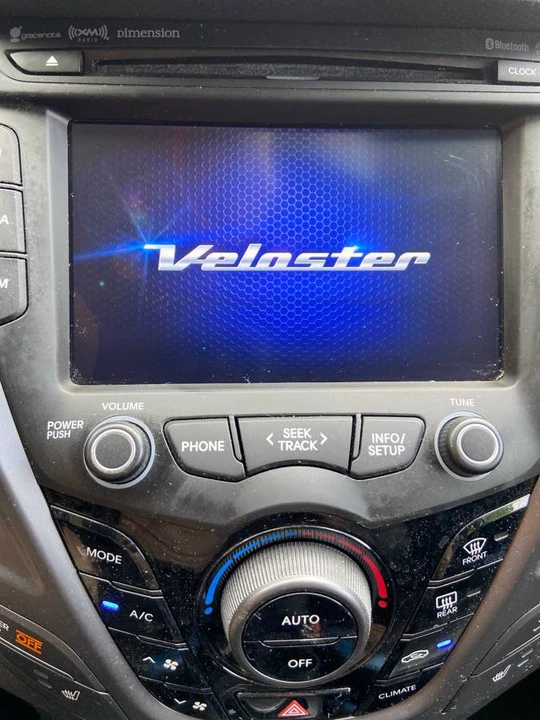 2014 Hyundai Veloster - Image 16 of 24