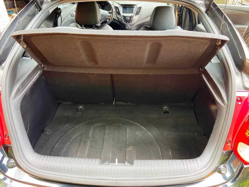 2014 Hyundai Veloster - Image 15 of 24