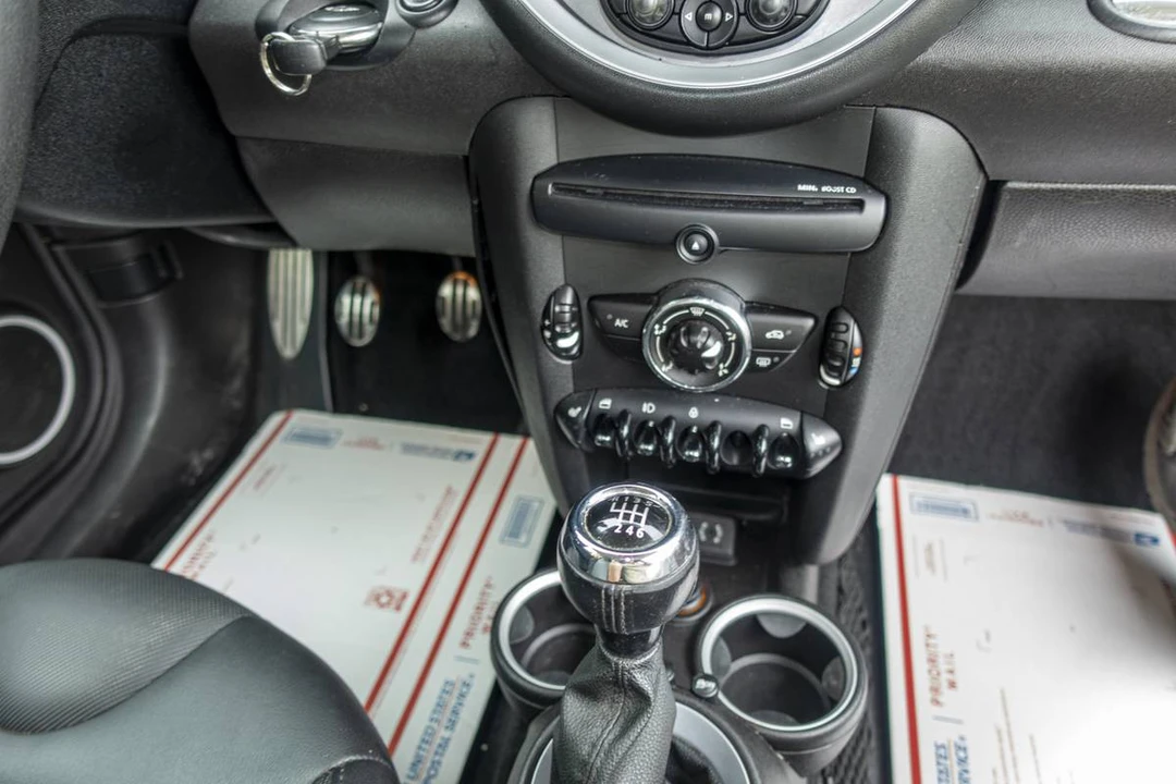 2013 Mini Mini 2nd Gen - Image 15 of 18