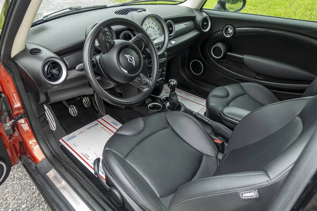 2013 Mini Mini 2nd Gen - Image 9 of 18