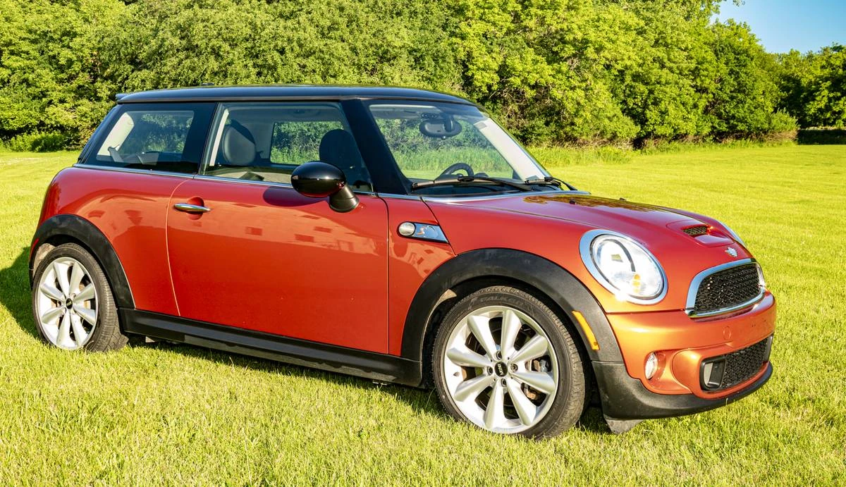 2013 Mini Mini 2nd Gen - Image 2 of 18