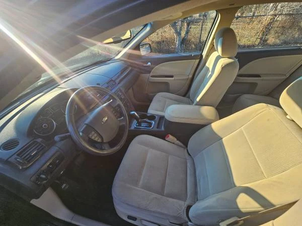 2009 Ford Taurus 5th Gen - Image 11 of 17