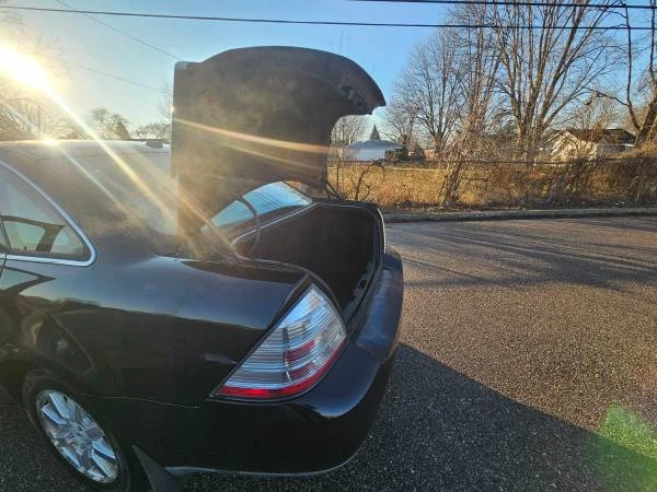 2009 Ford Taurus 5th Gen - Image 14 of 17