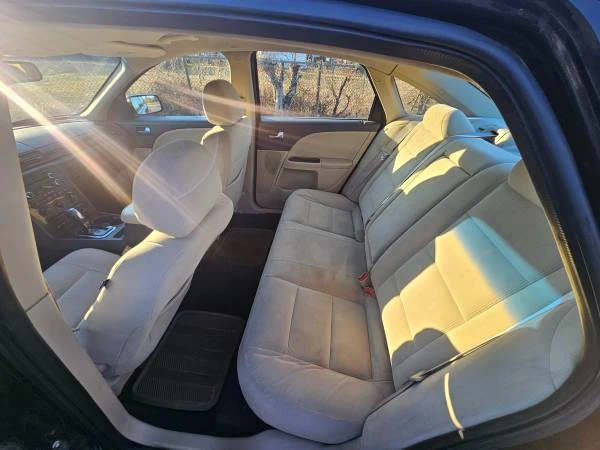 2009 Ford Taurus 5th Gen - Image 13 of 17