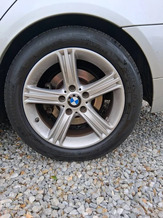 2009 BMW E90 3 Series Sedan - Image 10 of 18