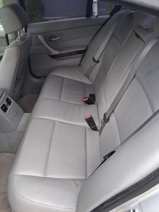 2009 BMW E90 3 Series Sedan - Image 9 of 18