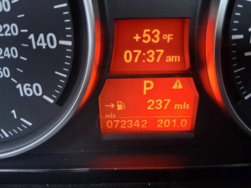 2009 BMW E90 3 Series Sedan - Image 13 of 18