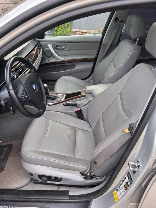 2009 BMW E90 3 Series Sedan - Image 7 of 18