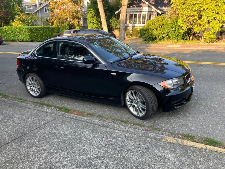 2011 BMW E81/E82/E88 1 Series - Image 2 of 9