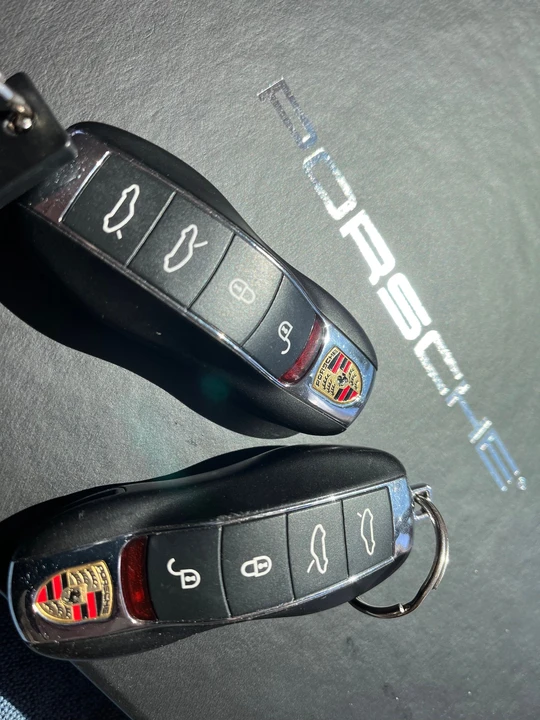 2018 Porsche 718 Cayman - Image 7 of 7