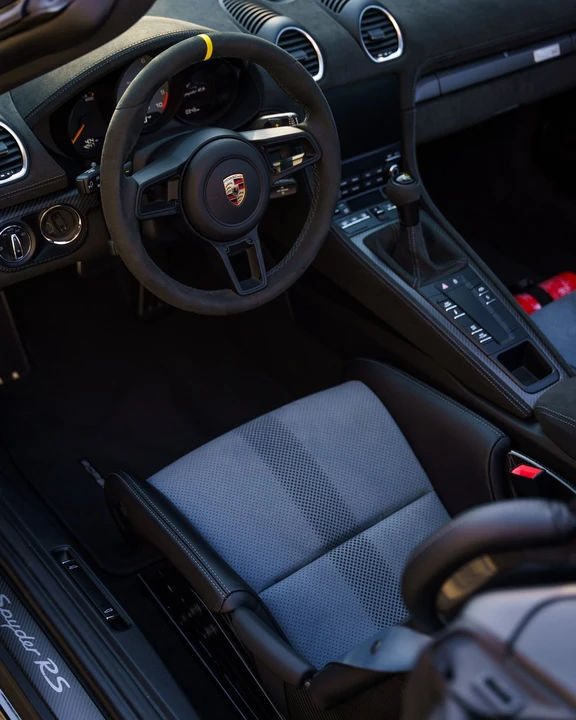 2025 Porsche 718 Boxster Spyder RS - Image 8 of 12