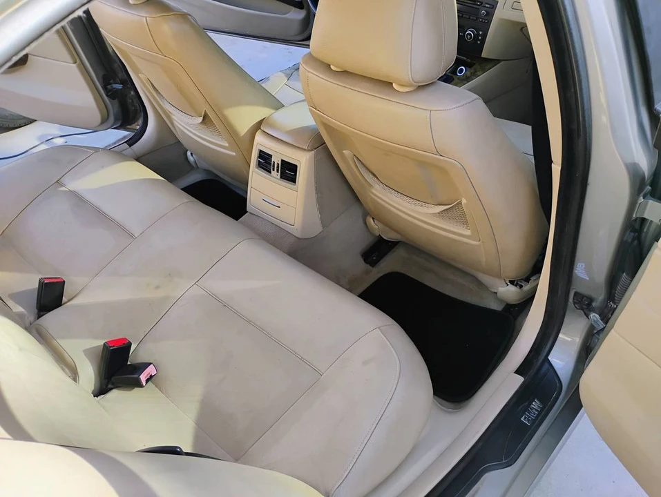 2007 BMW E90 3 Series Sedan - Image 10 of 15