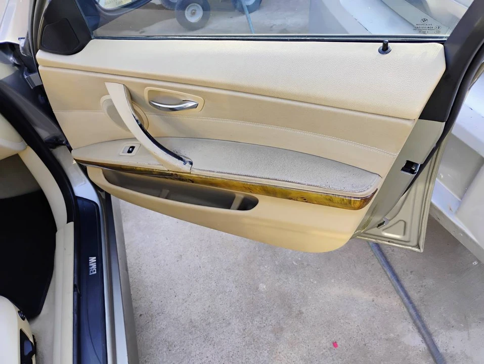 2007 BMW E90 3 Series Sedan - Image 9 of 15