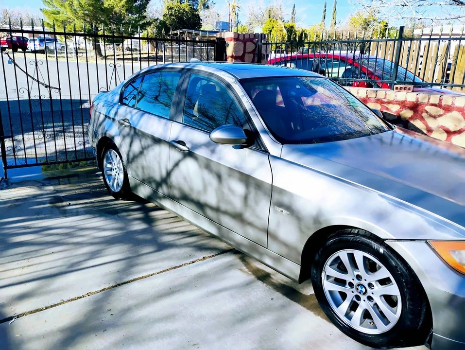 2007 BMW E90 3 Series Sedan - Image 4 of 15