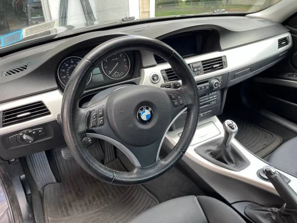 2008 BMW E90 3 Series Sedan - Image 4 of 5