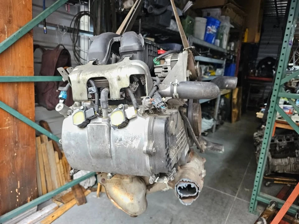 2000 Parts & Memorabilia Engines - Image 3 of 3