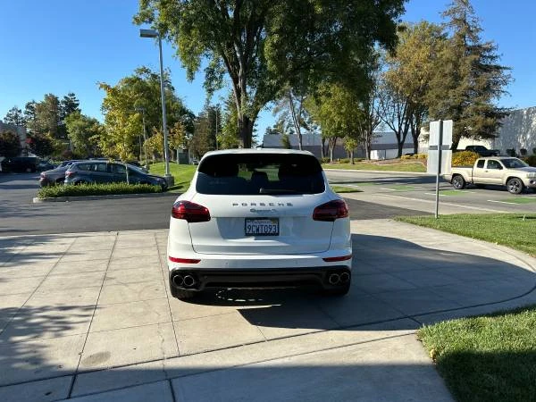 2018 Porsche 958 Cayenne S - Image 4 of 11