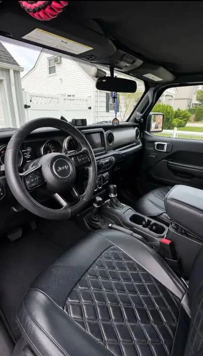 2020 Jeep JL Wrangler - Image 4 of 7