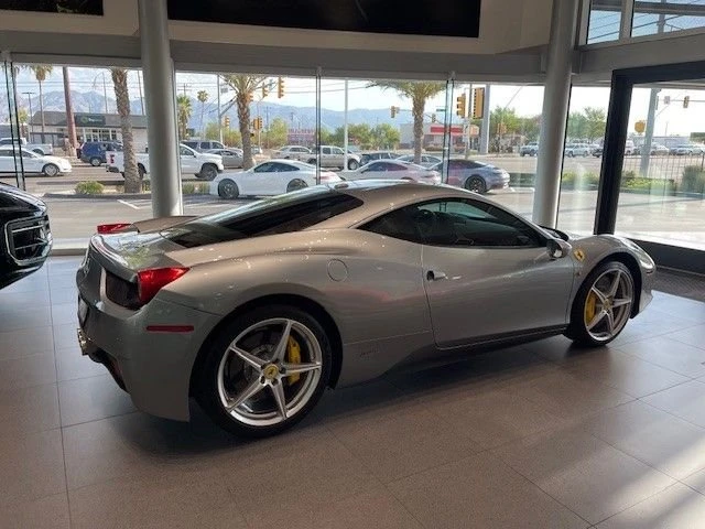 2014 Ferrari 458 Italia - Image 4 of 9
