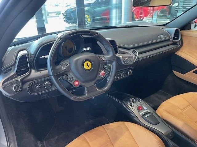 2014 Ferrari 458 Italia - Image 8 of 9