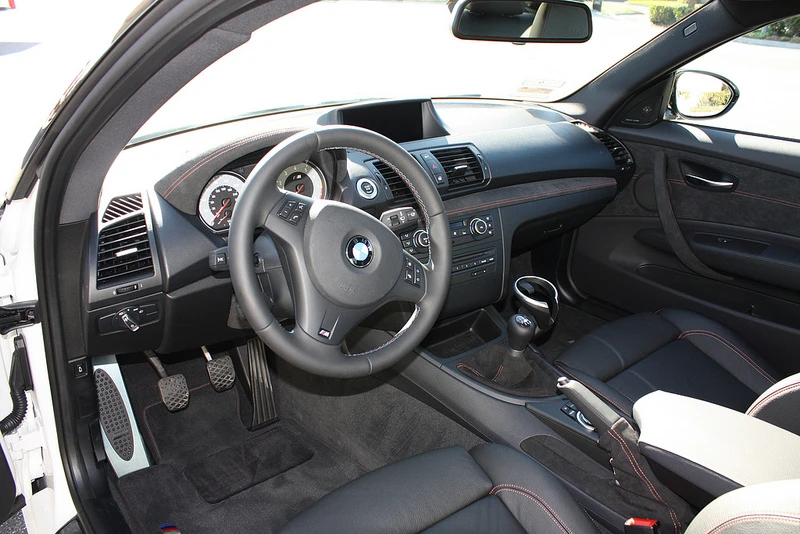 2011 BMW 1M - Image 4 of 4