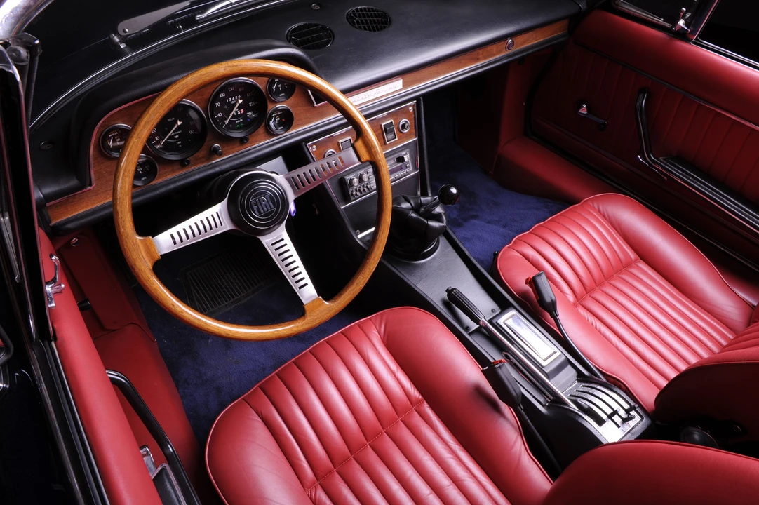 Fiat Dino 2.4 - Image 3 of 5