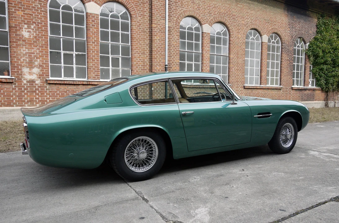 Aston Martin DB6 - Image 4 of 20