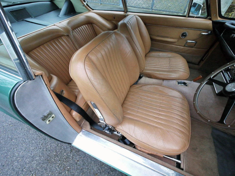 Aston Martin DB6 - Image 10 of 20
