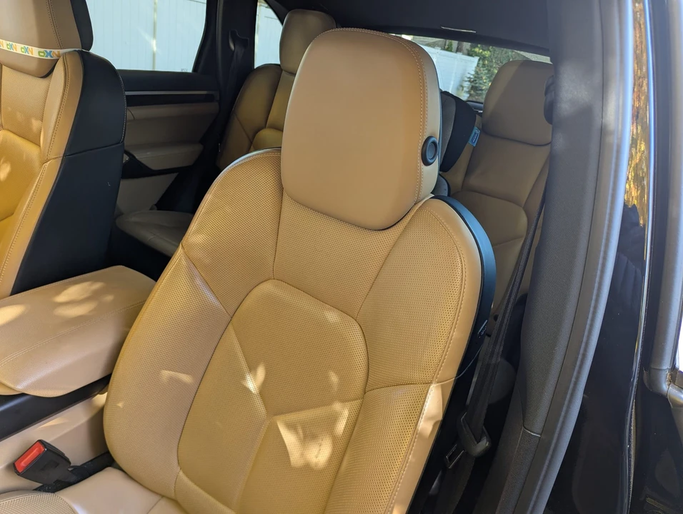 2016 Porsche 958 Cayenne - Image 8 of 8