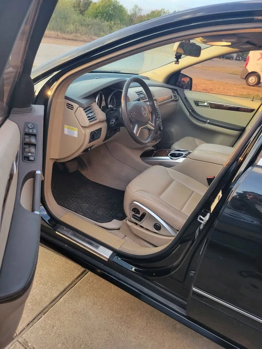2012 Mercedes-Benz W251 R-Class - Image 7 of 10