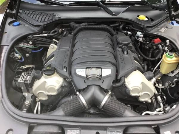 2010 Porsche 970 Panamera 4S - Image 10 of 12