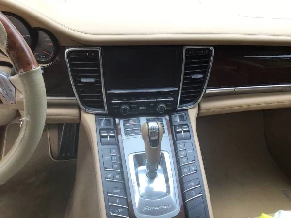 2010 Porsche 970 Panamera 4S - Image 6 of 12