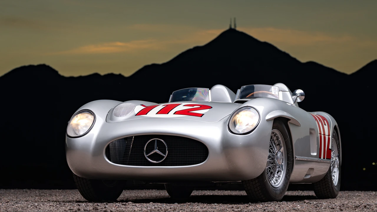 Mercedes-Benz 300SL Gullwing - Image 11 of 31