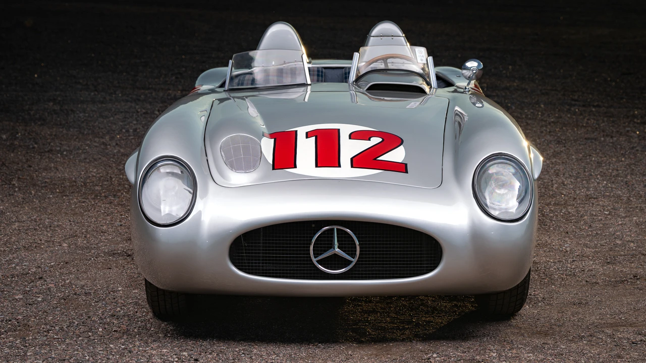 Mercedes-Benz 300SL Gullwing - Image 15 of 31