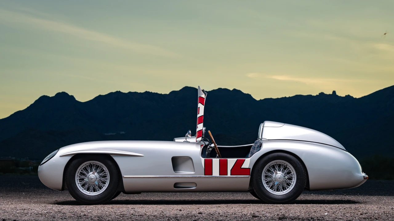 Mercedes-Benz 300SL Gullwing - Image 23 of 31