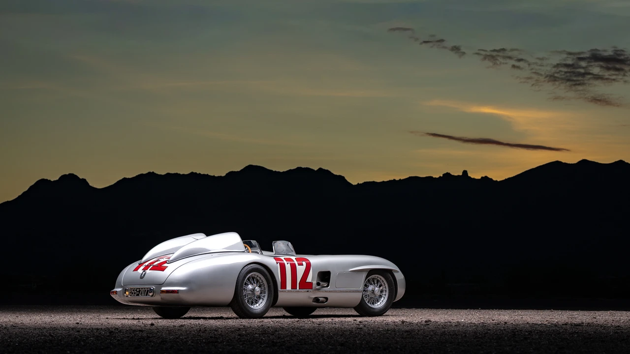 Mercedes-Benz 300SL Gullwing - Image 27 of 31